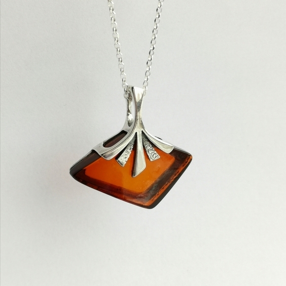Sterling silver amber ginkgo leaf design pendant necklace 🆕 - Picture 8 of 8